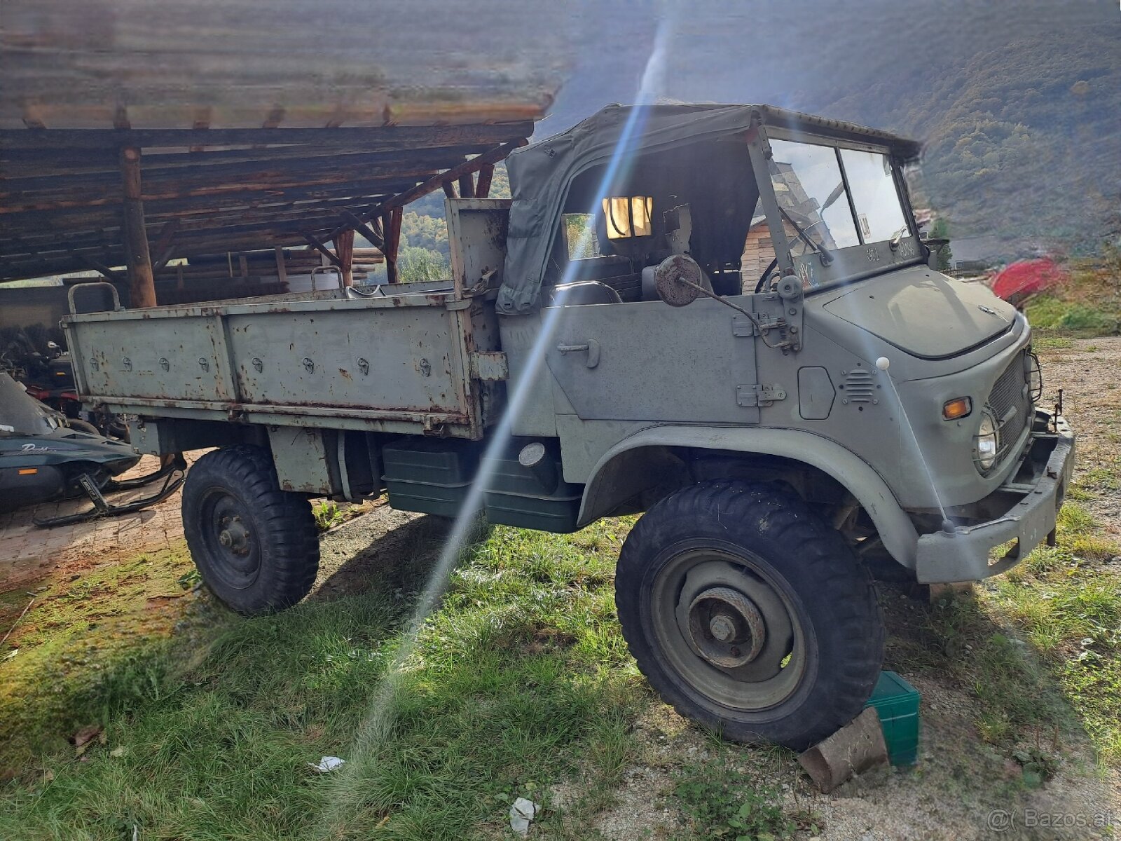 Verkaufe Unimog 404 – Militär-Spezial, Baujahr 1967 Ich bie