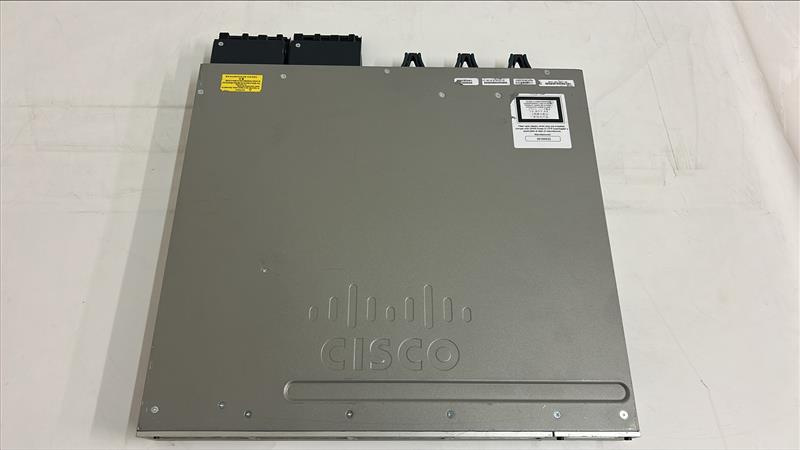 Cisco WS-C3850-48F-S (Bratislava, Slovakei)