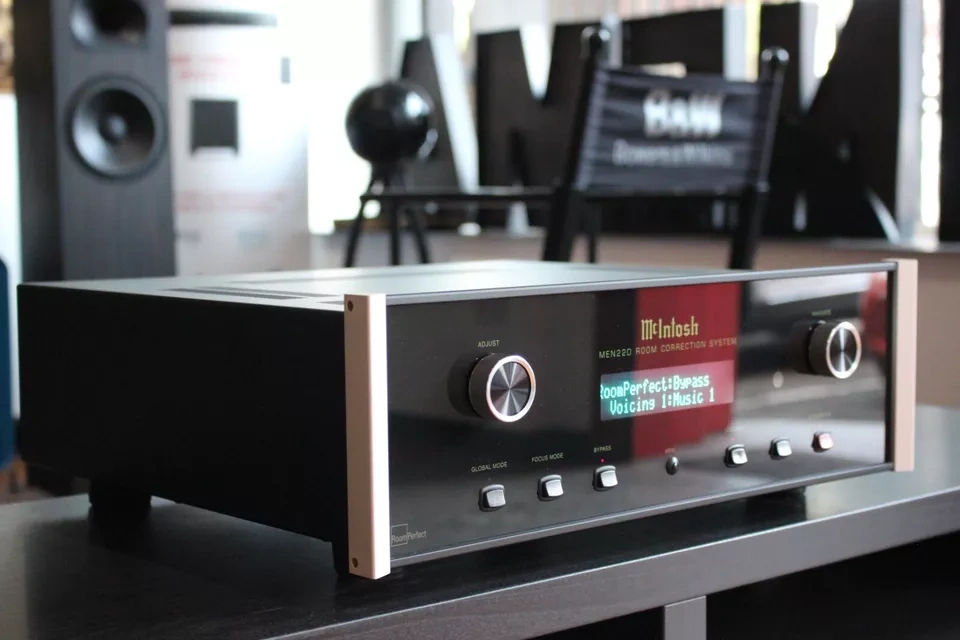 McIntosh MEN 220