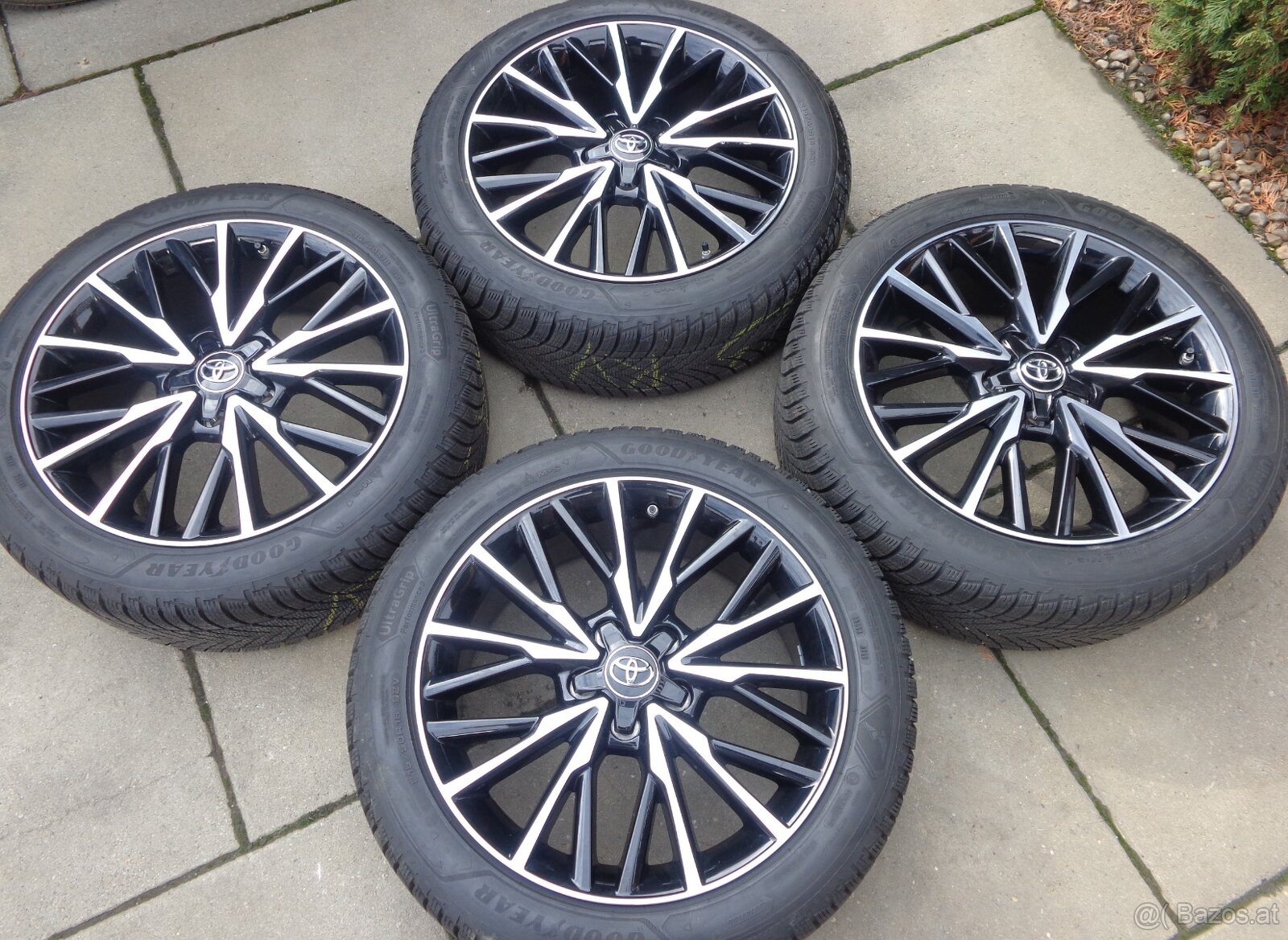 neuwertige original Toyota Yaris Cross winterradsatz RDKS