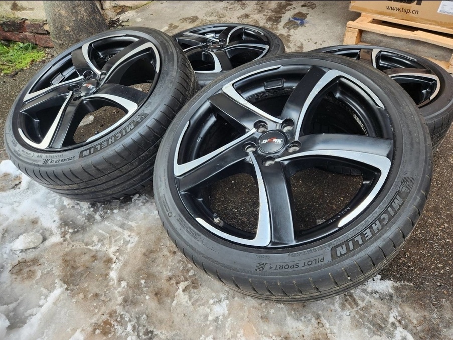 Winter Alufelgen Shark 19" + Michelin Reifen 225/45 R19