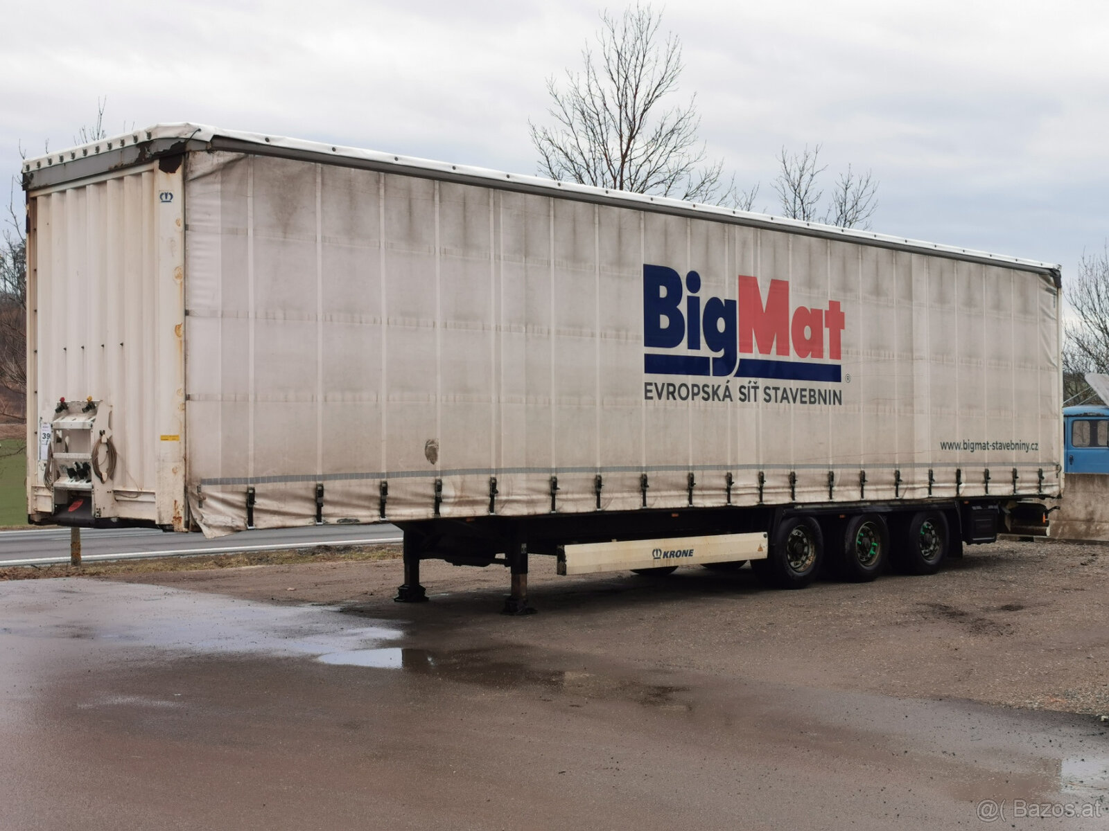 Pritschenauflieger mit Plane KRONE SD low deck