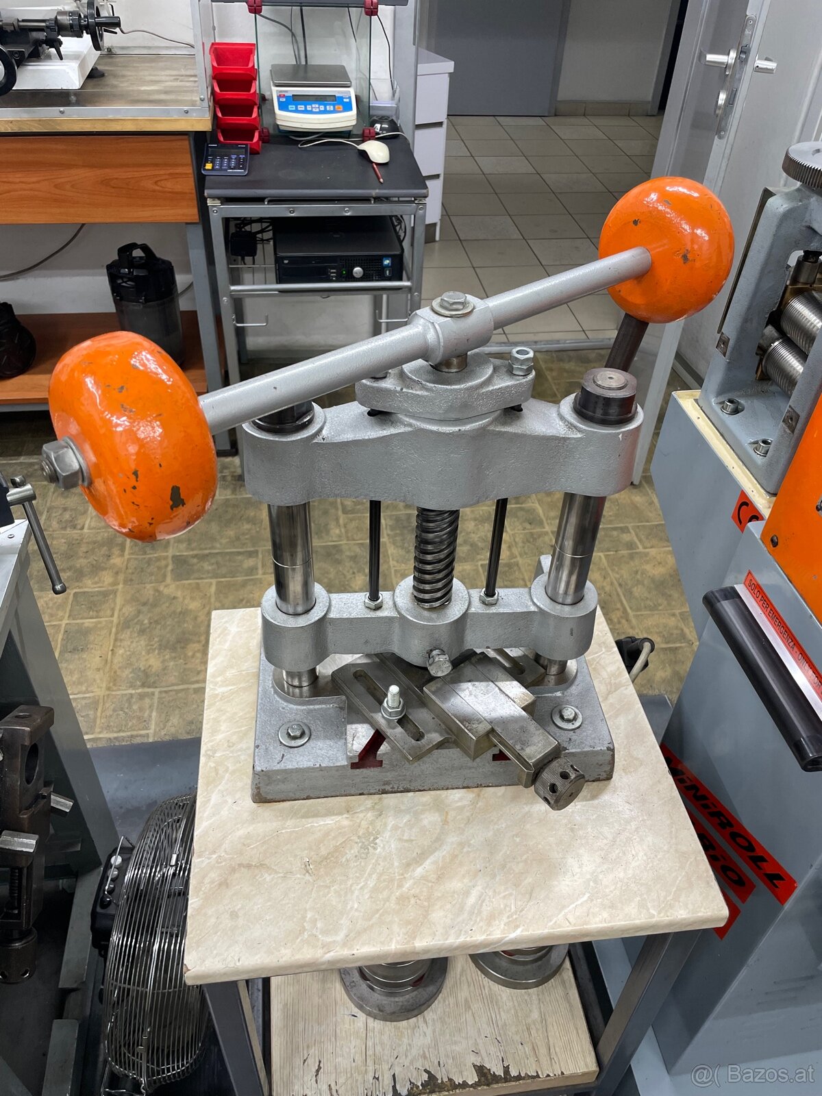 Professionelle Goldschmiedepresse RODENT – Handspindelpresse