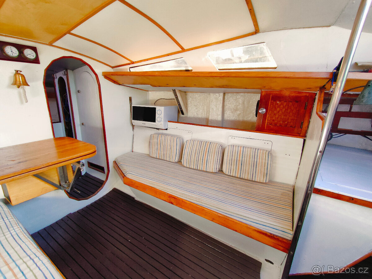 Kajütsegelboot 9 m.