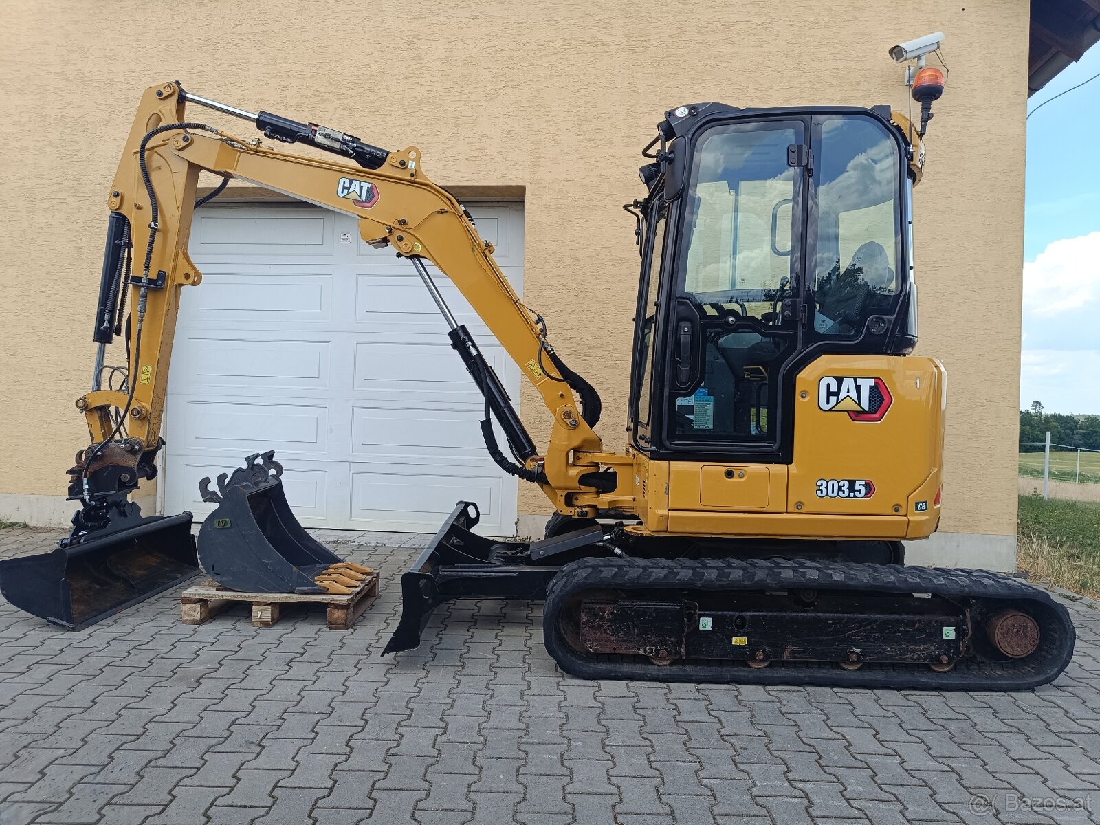 Minibagger CAT 303,5 CR 07A - Baujahr 2022 - klima