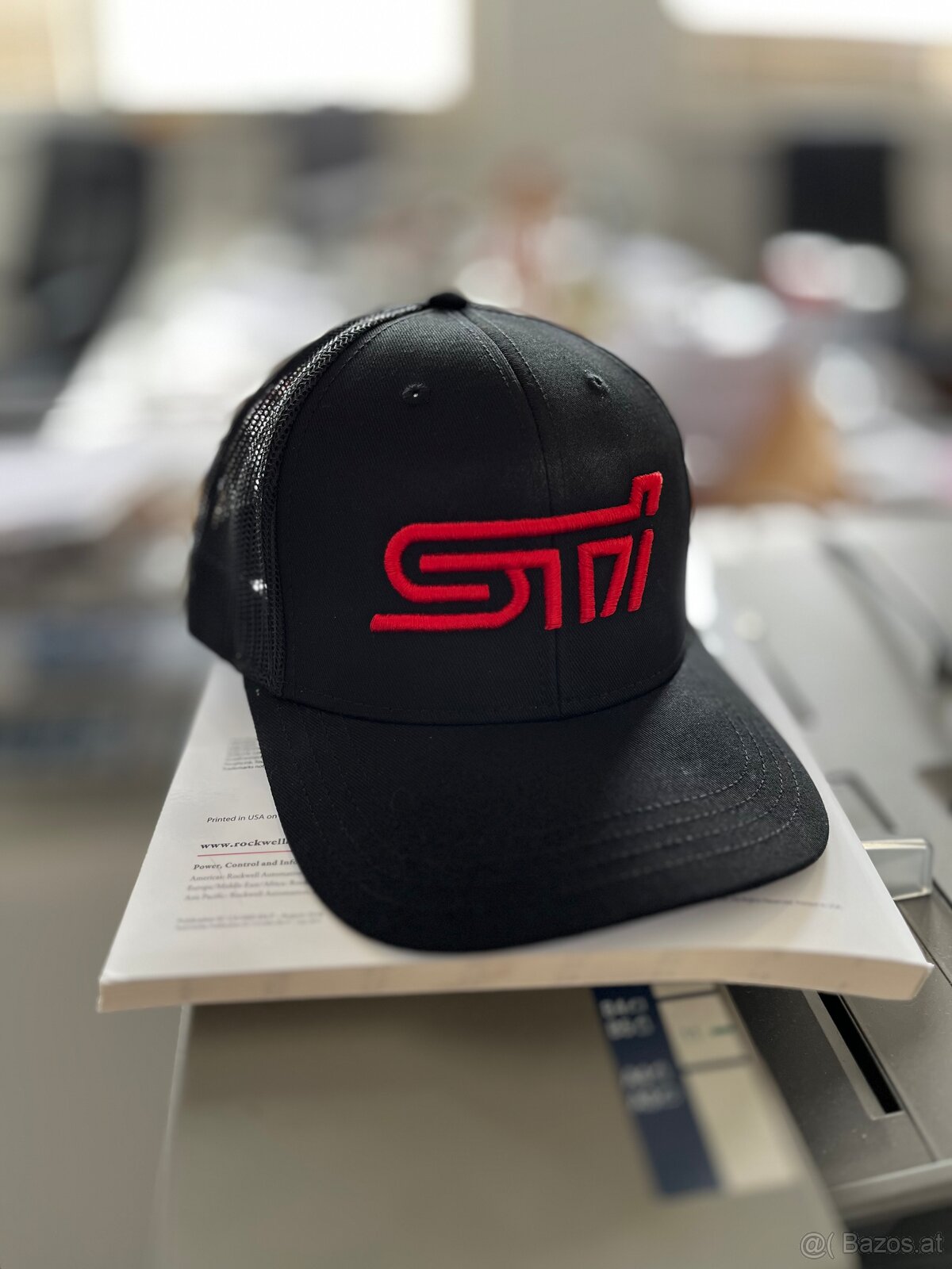 I am selling a black Subaru STi cap with 3D logo Priece 30€