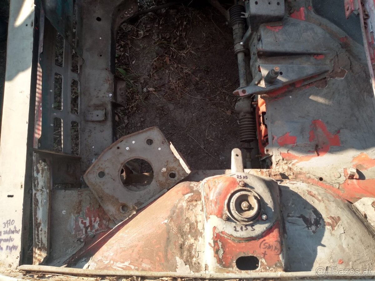 Karoseria Fiat 128 SL Coupe 2 stuck Borgward Lloyd - 10