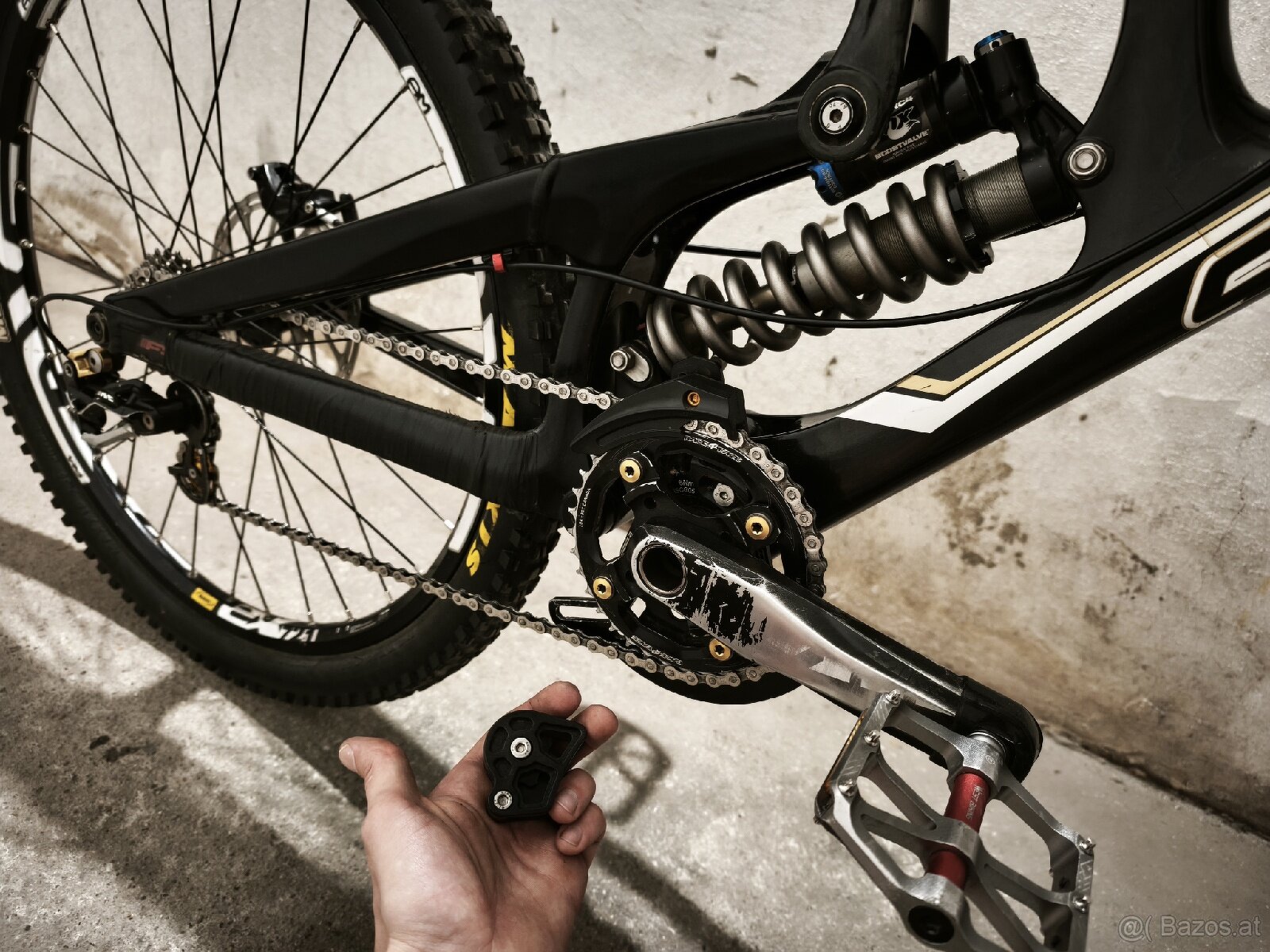 Santa Cruz v10.4 Carbon - 10