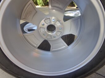 Skoda Kodiaq neuer Winterradsatz 215/65R17 Hankook - 10