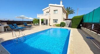 Freistehende Villa mit Pool in Paphos - 10