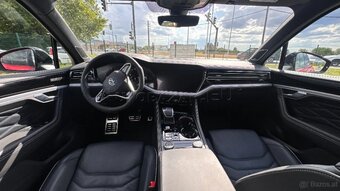 Volkswagen Touareg 3.0 V6 TDI R-Line 4Motion Tiptronic - 10