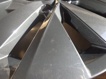 VW T-Roc / Caddy / Passat nagelneue Winterradsatz 17" - 10