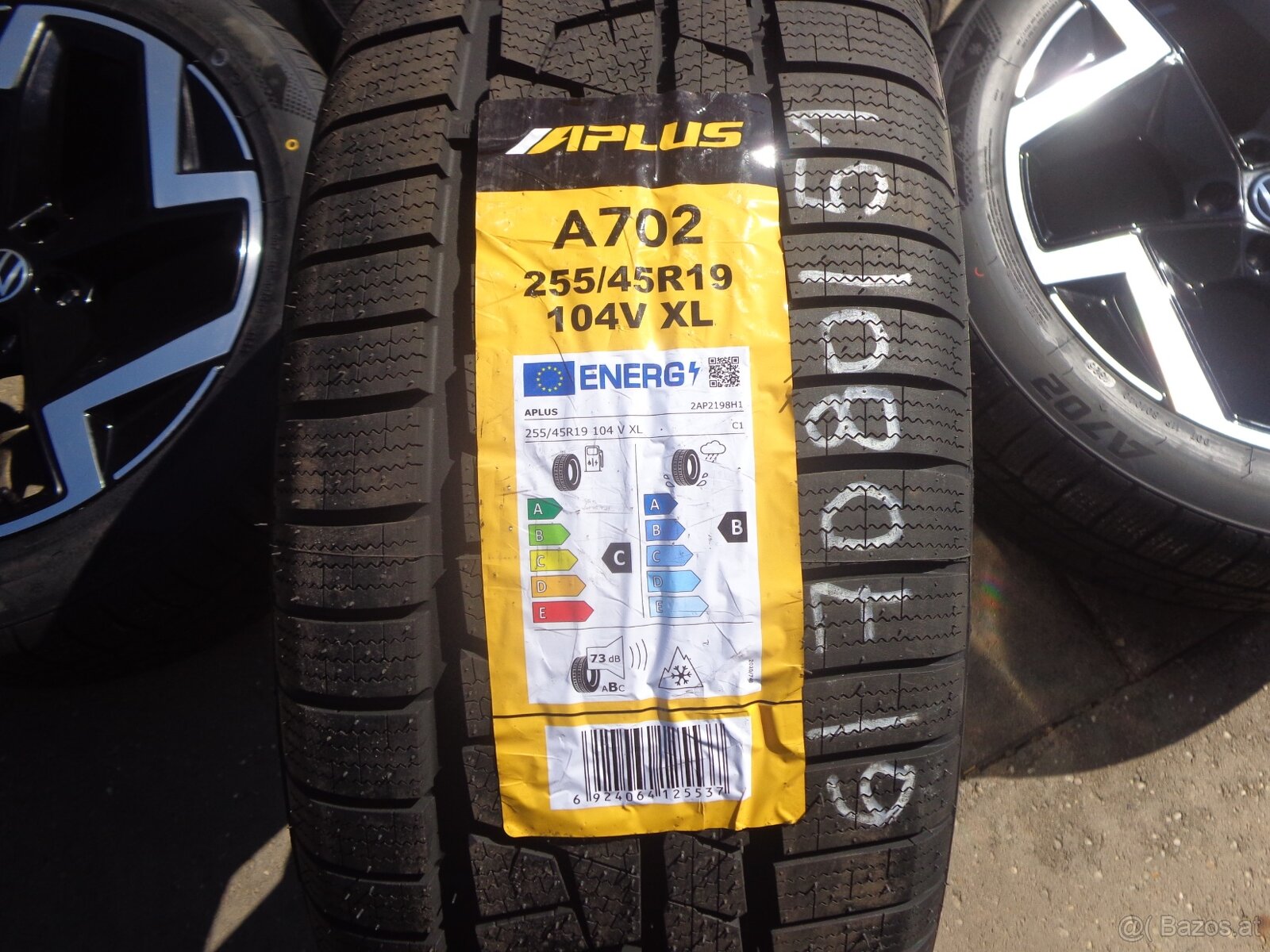 Volkswagen Tiguan neue Winterradsatz 255/45R19 - 11