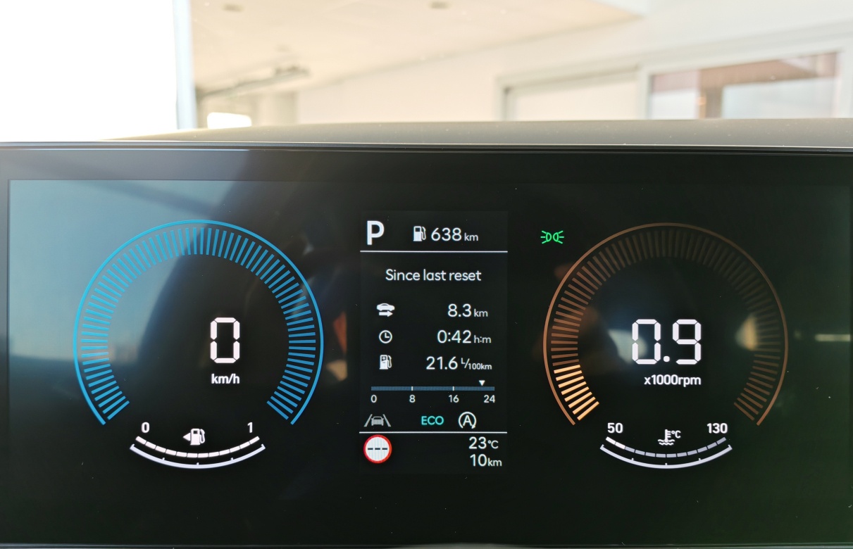 Hyundai Tucson FAMILY FL 1,6 T-GDi MHEV, LED 25.000€ netto - 11