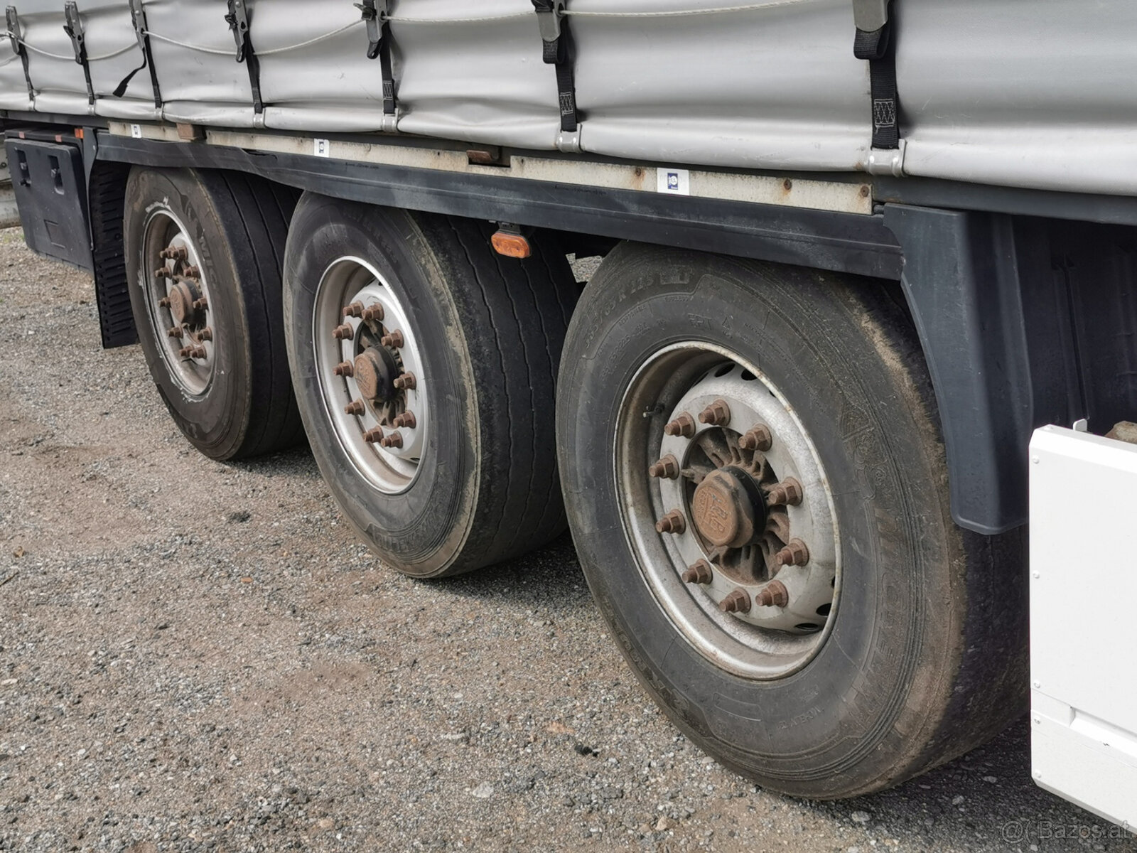 Pritschenauflieger mit Plane KRONE - 11
