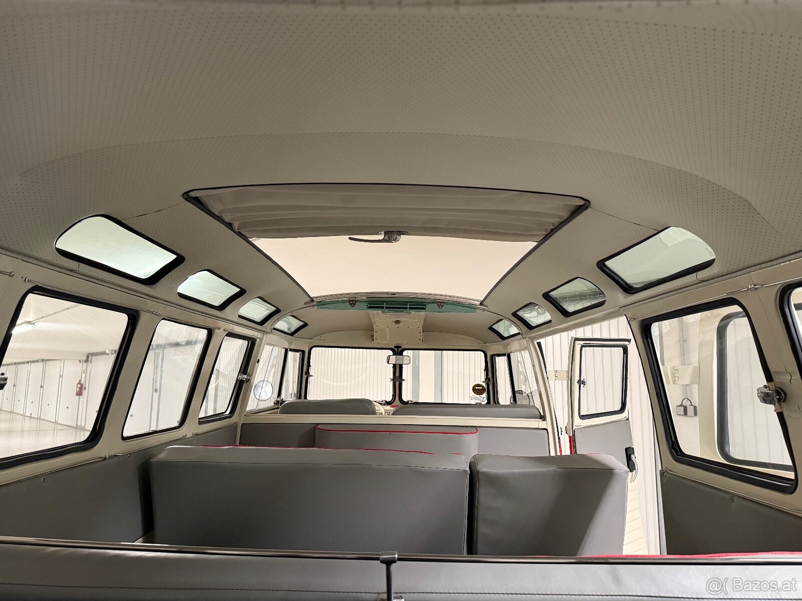 Volkswagen T1 1973 - Renovated - EU - 11