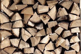 25,33,50 Brennholz,halb-/trocken Buche, Eiche Kiste 1,95 - 11