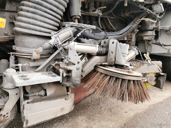 Kehrmaschine MAN 15.224 SILENT Typ L82-LRK EURO 2 - 11