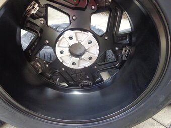 BYD Atto3 neue original Winterradsatz 235/50R18 inkl. RDKS - 11