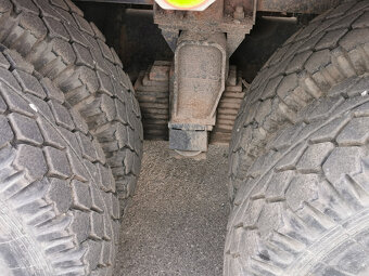 TATRA T815 6x6.2 mit Hydraulikarm - 11