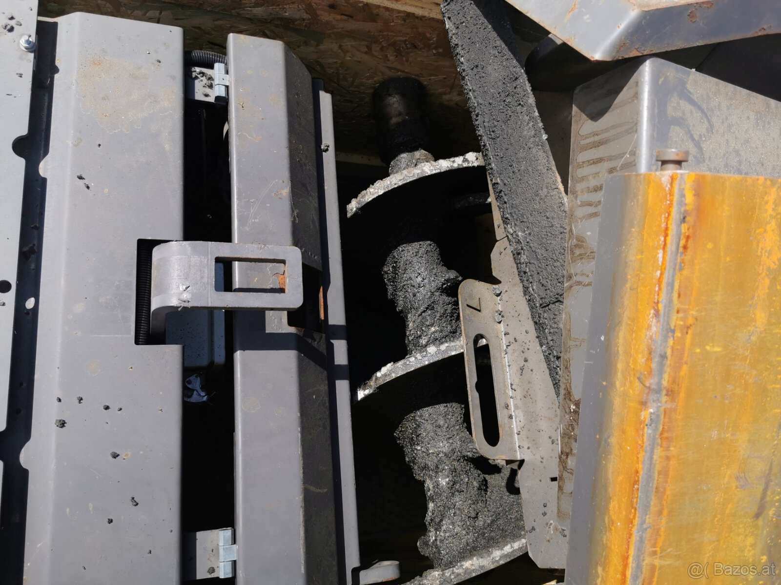 Zu verkaufen Volvo ABG P6870C Radfertiger - 12