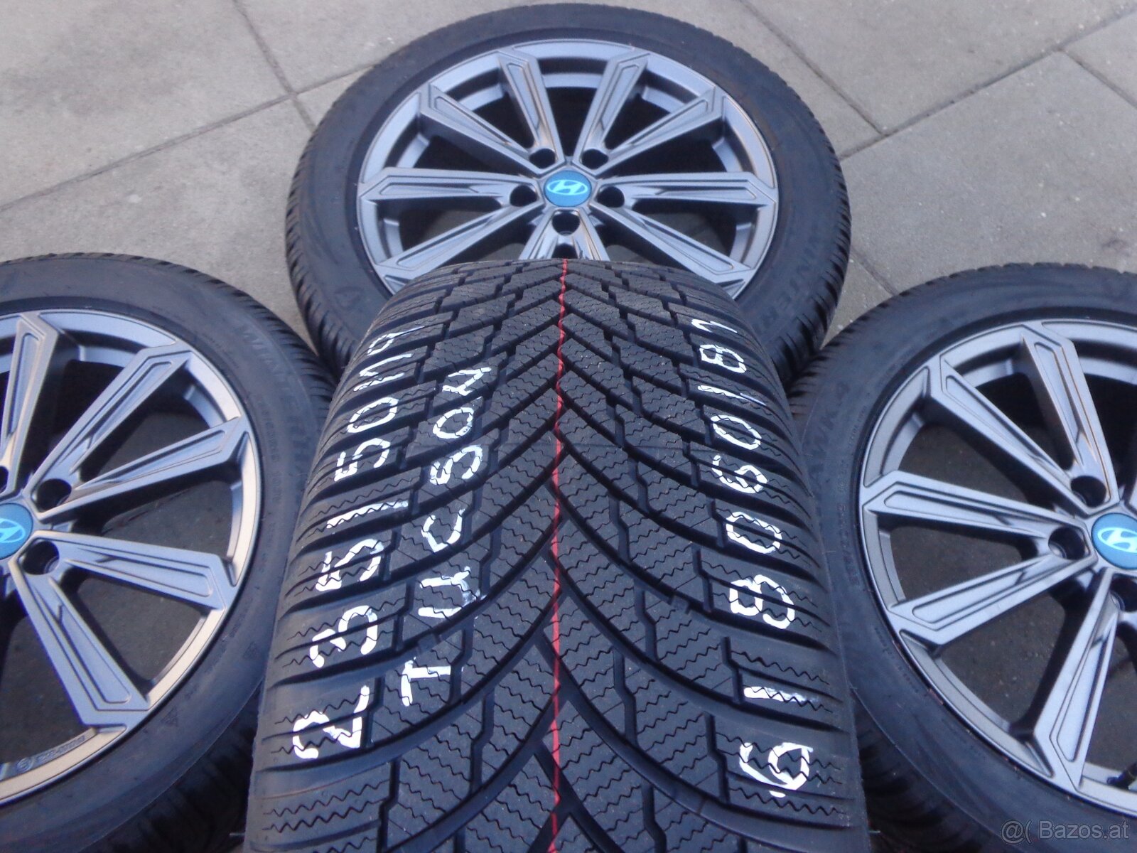Hyundai Tucson NX4 nagelneue Winterradsatz 19Zoll - 12