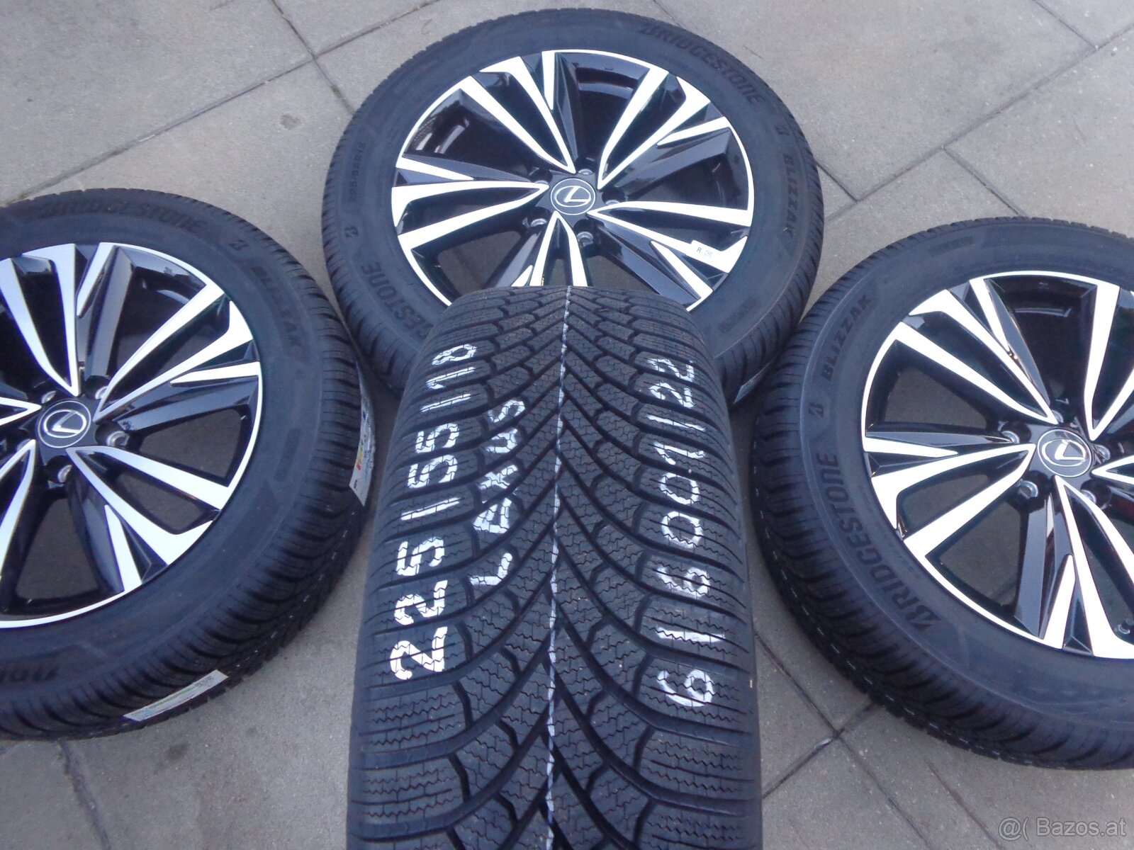 Lexus LBX nagelneue Winterradsatz 225/55R18 inkl. RDKS - 12