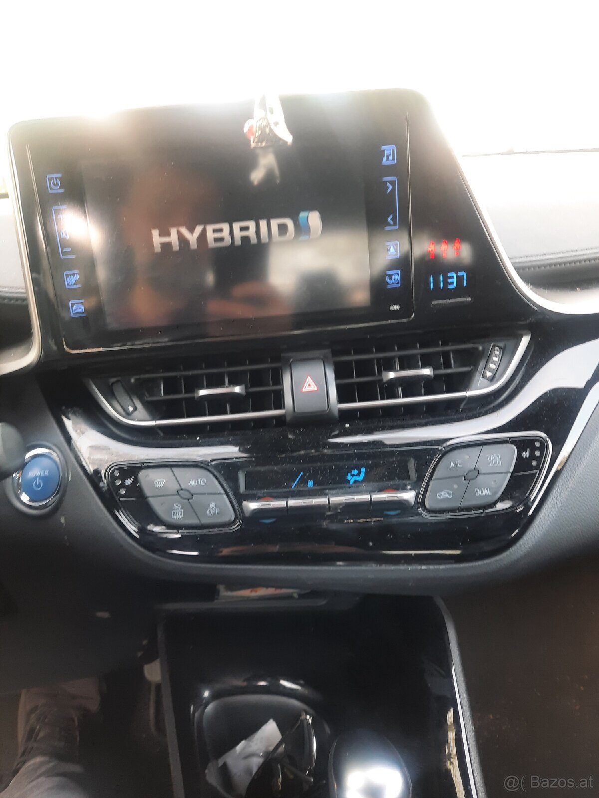 Toyota C-HR 1.8 - 12