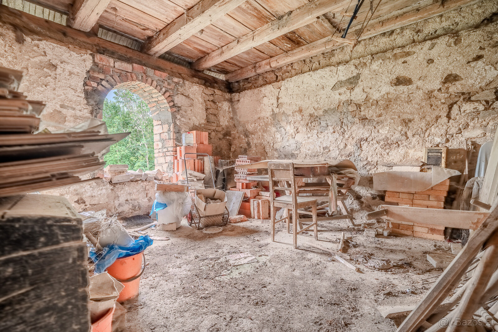 Einfamilienhaus mit großem Grundstück inmitten der Böhmische - 12