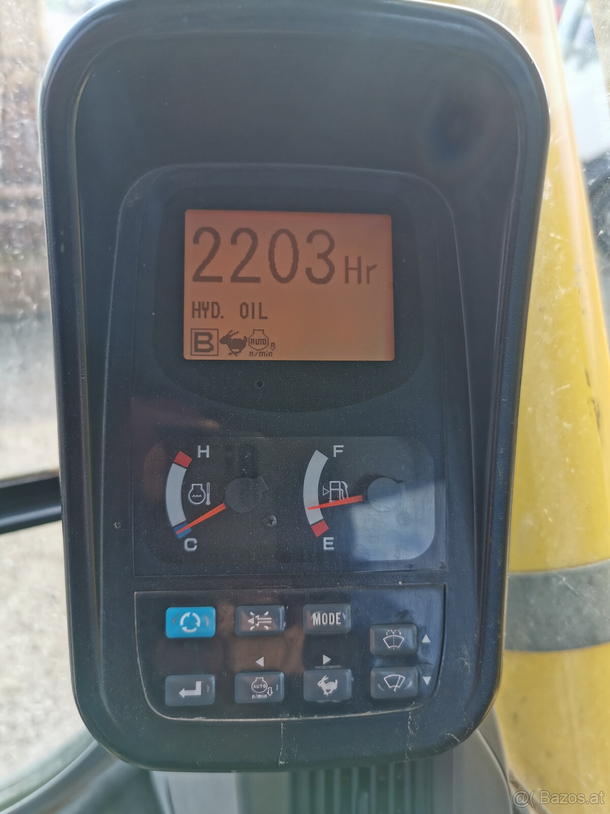 Raupenbagger NEW HOLLAND T4P E 195 B - 12