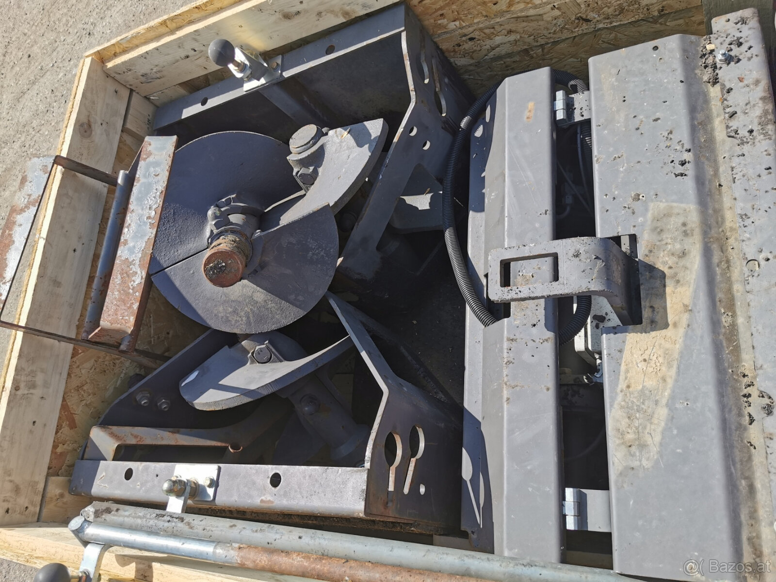 Radfertiger VOLVO ABG P6870C - 12