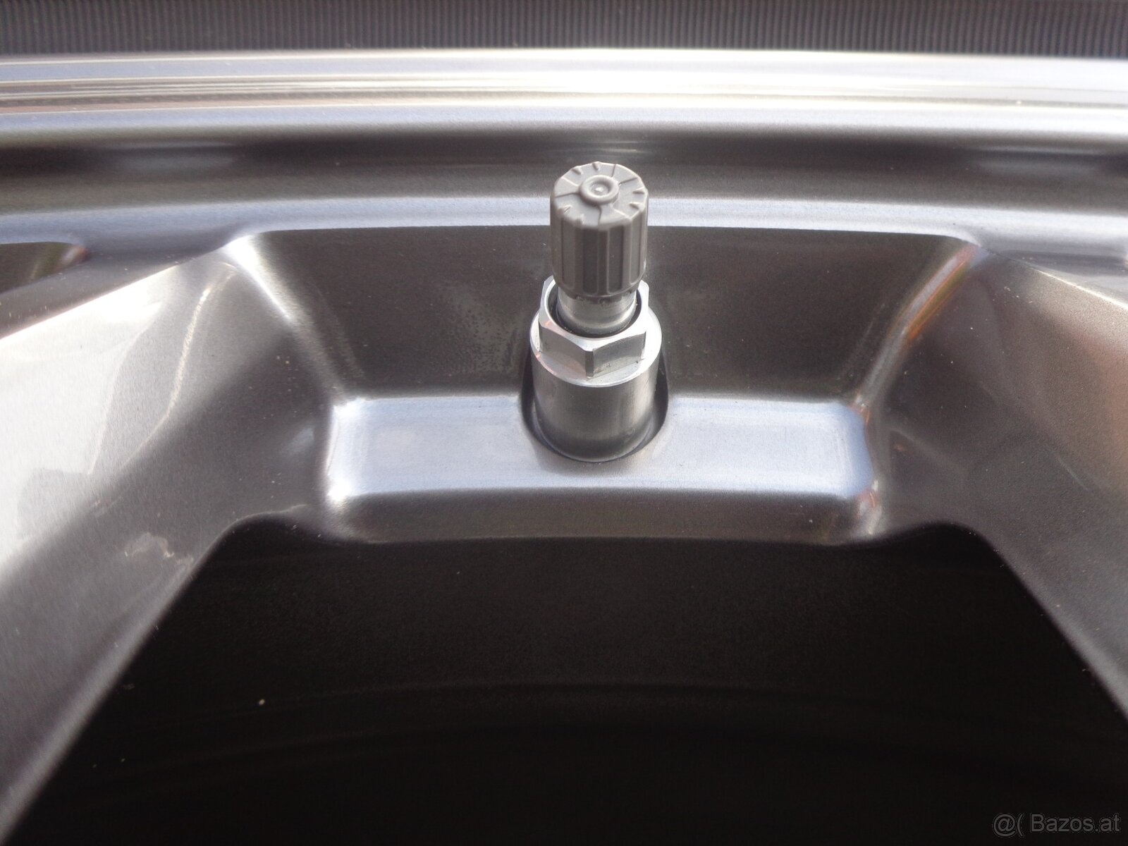 BMW 5.reihe model G60 / G61 neuwertige Winterradsatz 18" - 12