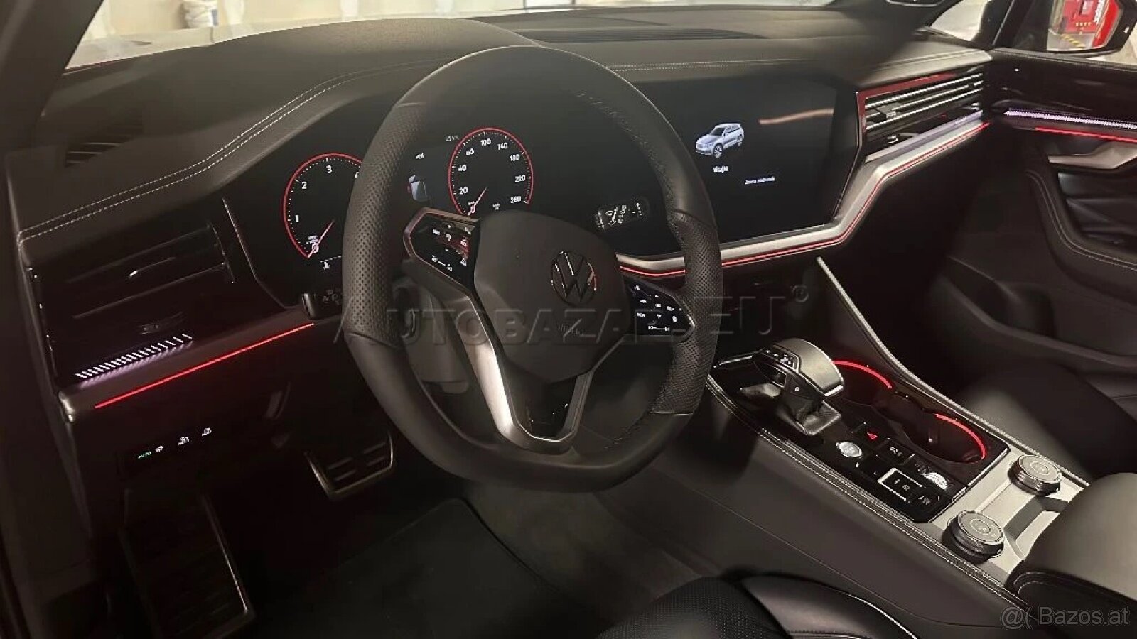 Volkswagen Touareg 3.0 V6 TDI R-Line 4Motion Tiptronic - 12