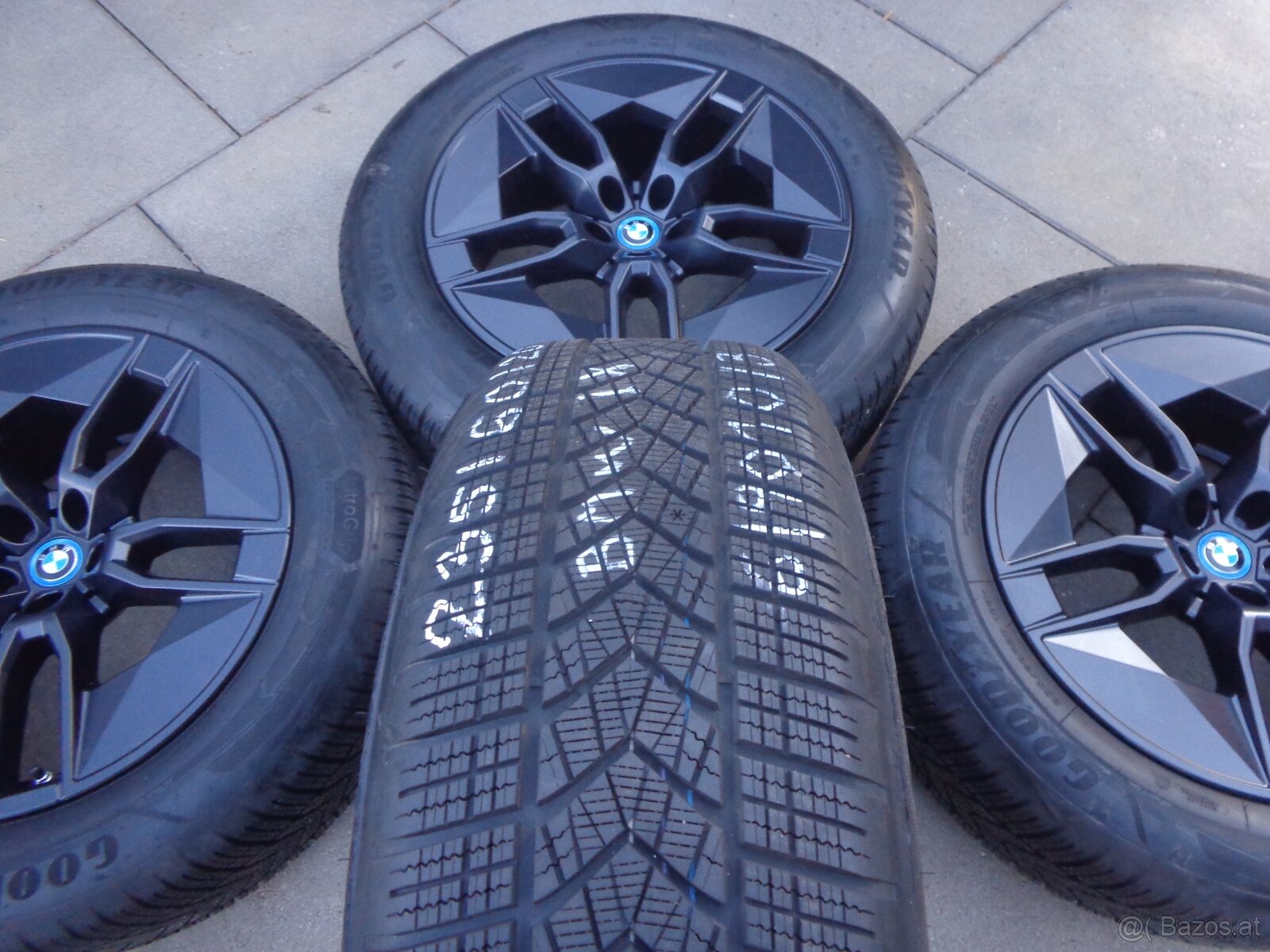 BMW iX - originaler 20" Winterradsatz (Demo) inkl. TPMS / R - 12