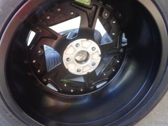 BYD Seal neue Winterradsatz 235/45R19 inkl. RDKS senzoren - 12