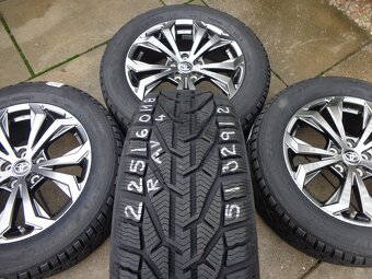 Toyota RAV4 neue Winterradsatz 225/60R18 - 12