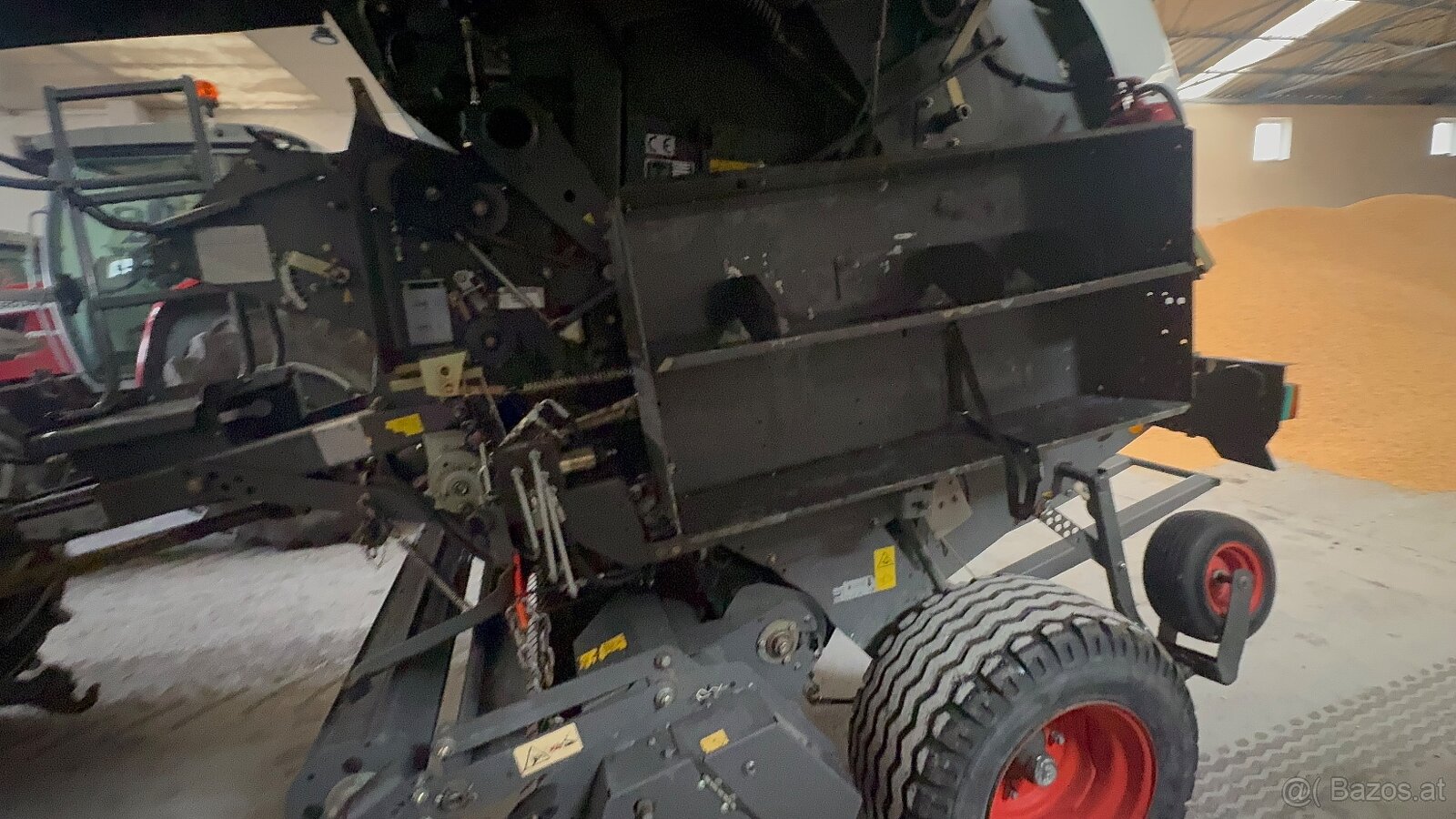 Claas variant 360 balíkovač lis na guľaté baliky - 13