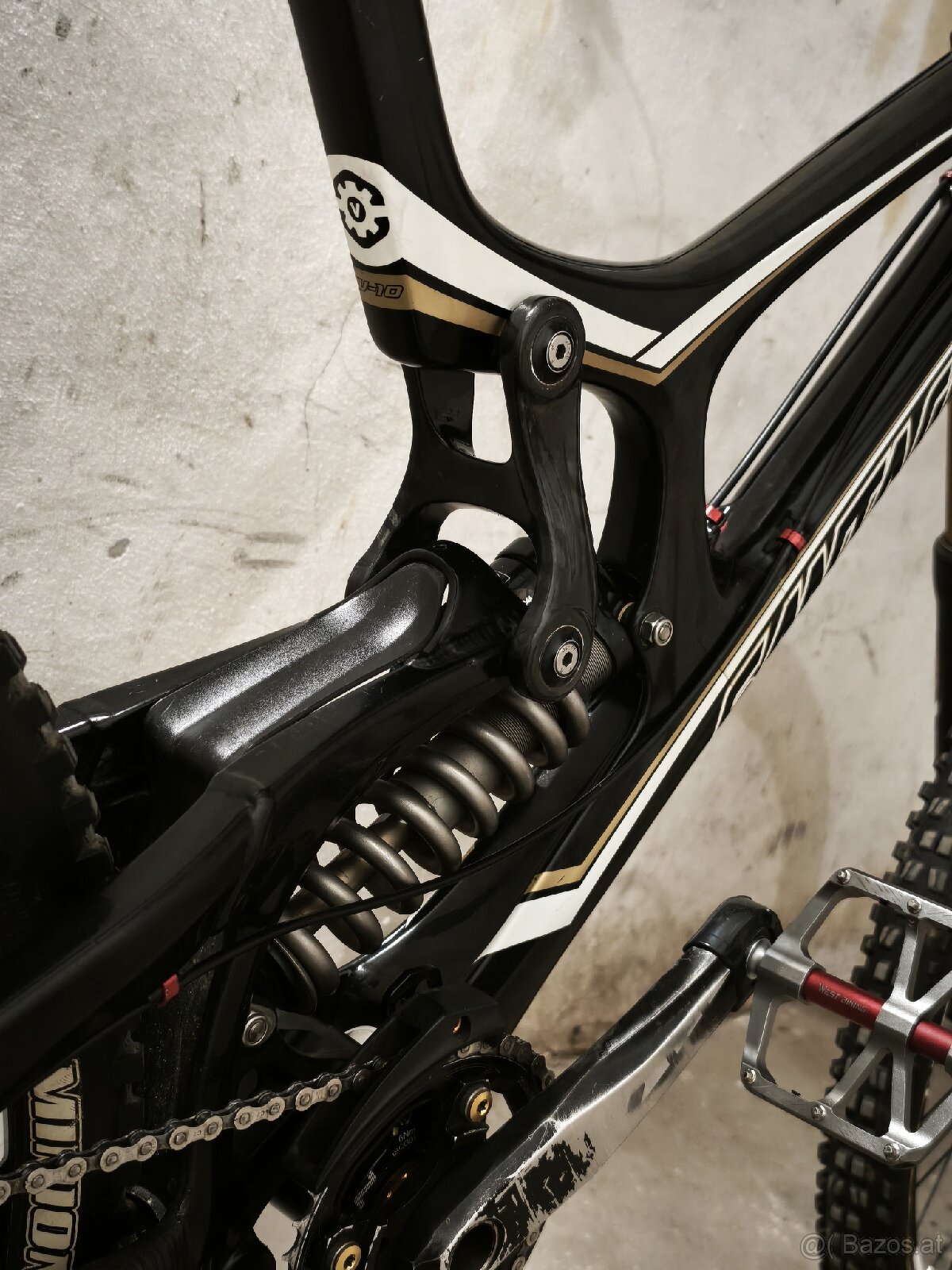 Santa Cruz v10.4 Carbon - 13