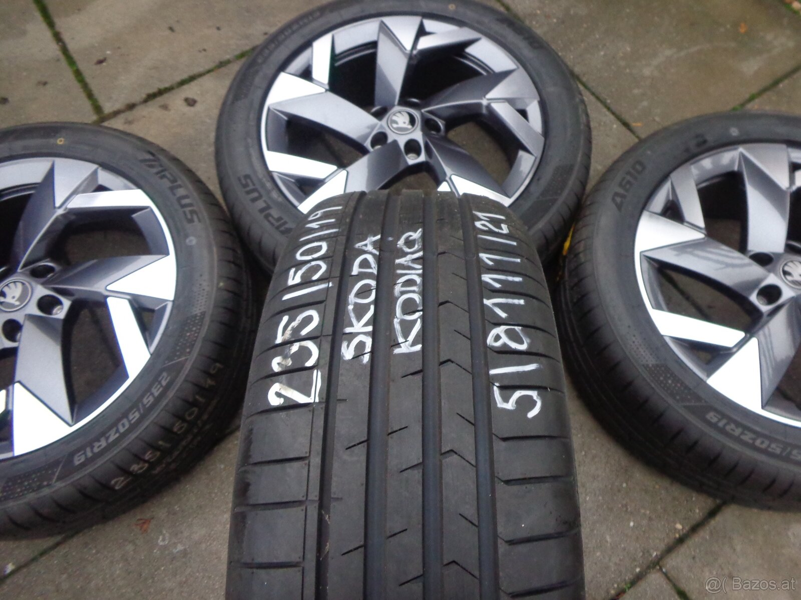 neue Skoda Kodiaq 2024- neue Sommerradsatz 235/50R19 - 13