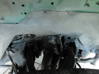 Nissan Navara 2,5 TDi 76kw original lack,ohne rost - 13