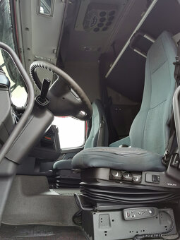 Sattelzugmaschine VOLVO FH13 420 42T EEV - 13