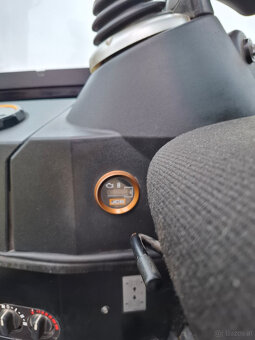 JCB 16 C-1, 2019 super - 13