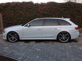 Audi RS4 - 13