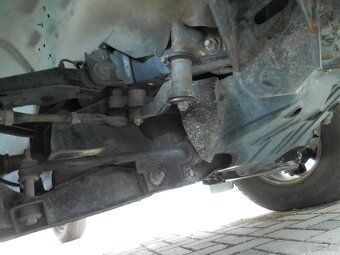 Nissan Navara 2,5 TDi 76kw original lack,ohne rost - 14