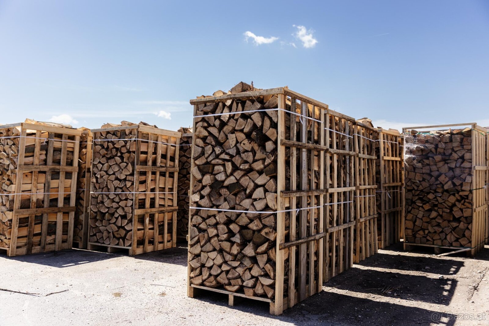 25,33,50 Brennholz,halb-/trocken Buche, Eiche Kiste 1,95 - 15