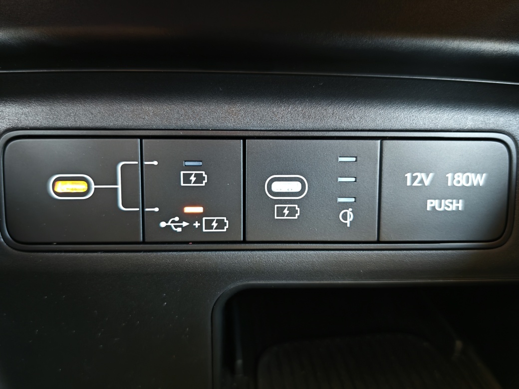 Hyundai Tucson FAMILY FL 1,6 T-GDi MHEV, LED 25.000€ netto - 15