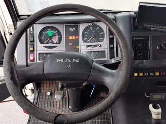 Zu verkaufen MAN LE 12.220 4x2 BL E3 Kastenwagen mit hydraul - 15