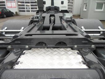 Iveco X-Way AD 280X46 - 15