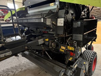 Claas variant 360 balíkovač lis na guľaté baliky - 16