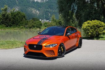 Jaguar XE Project 8 Track Pack - 16